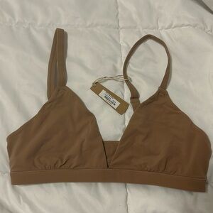 Skims Triangle Bralette Size Medium NWT